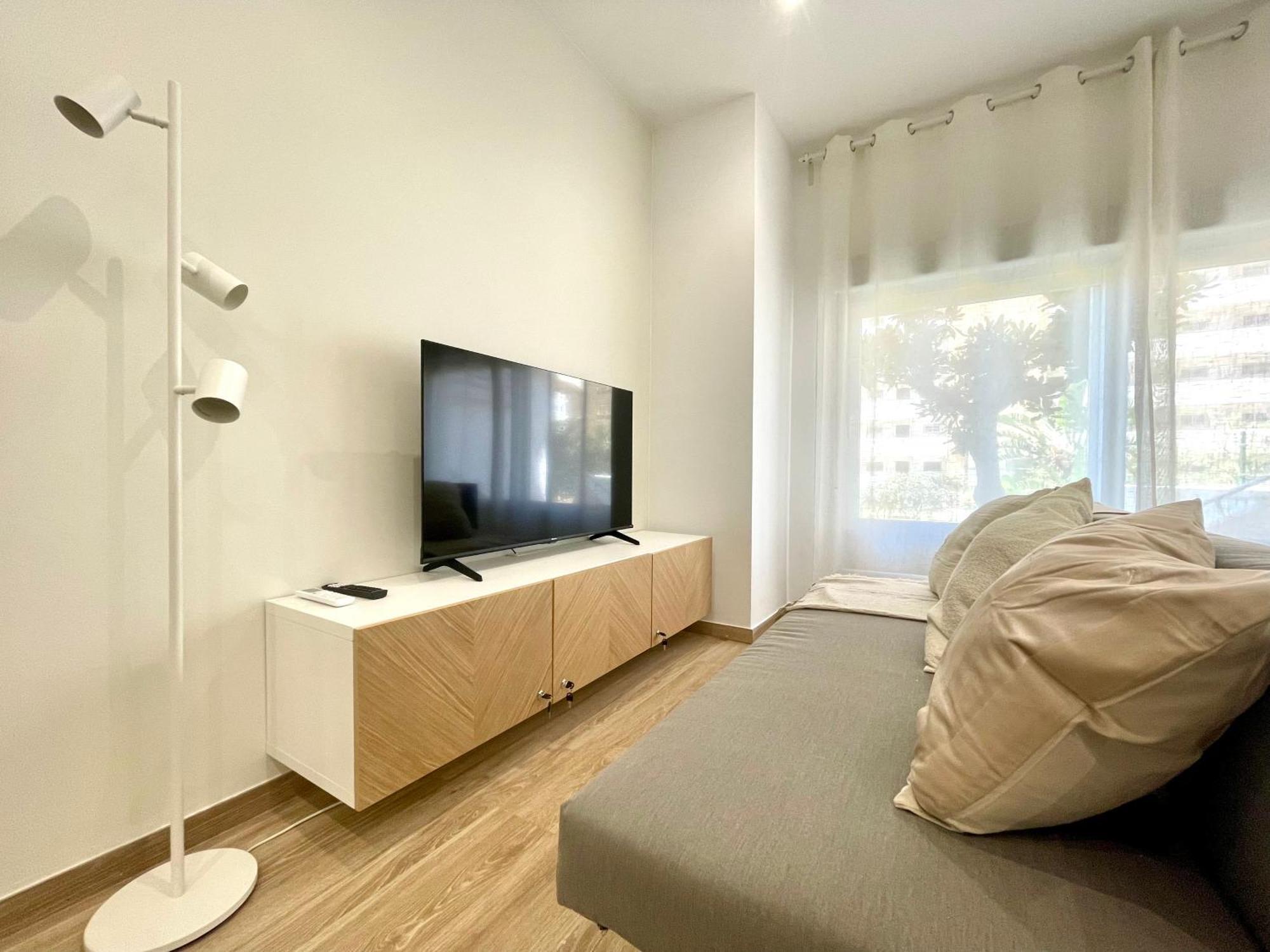 Suncoast Apartment *