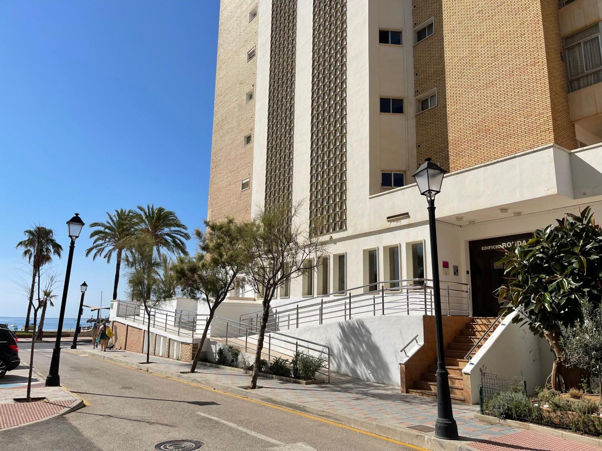 Suncoast Apartment *